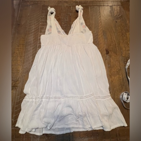 Jessica Simpson Floral Embroidered White Sun Dress Size Medium - Picture 8 of 8